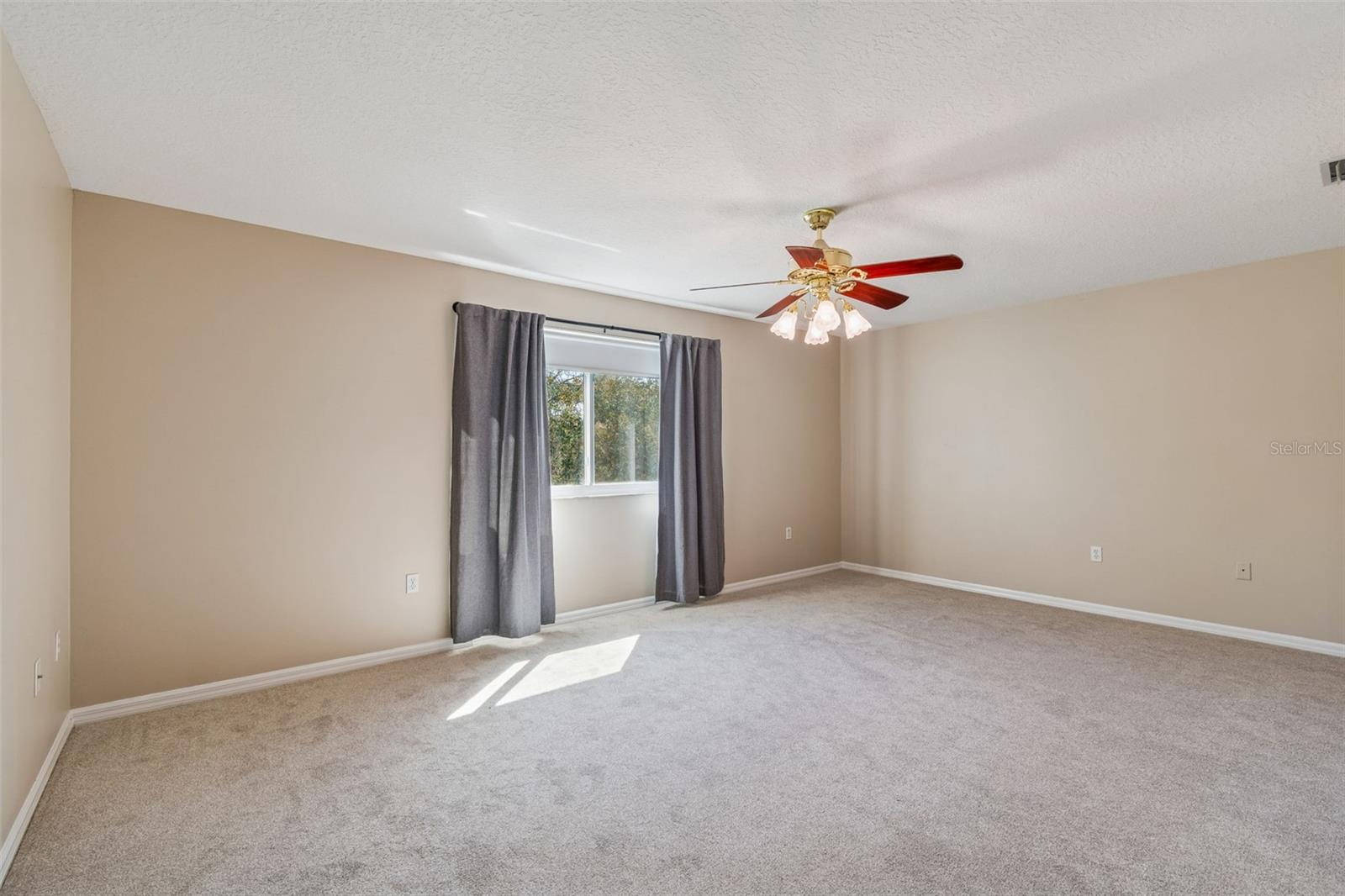 1744 MAPLELEAF BLVD