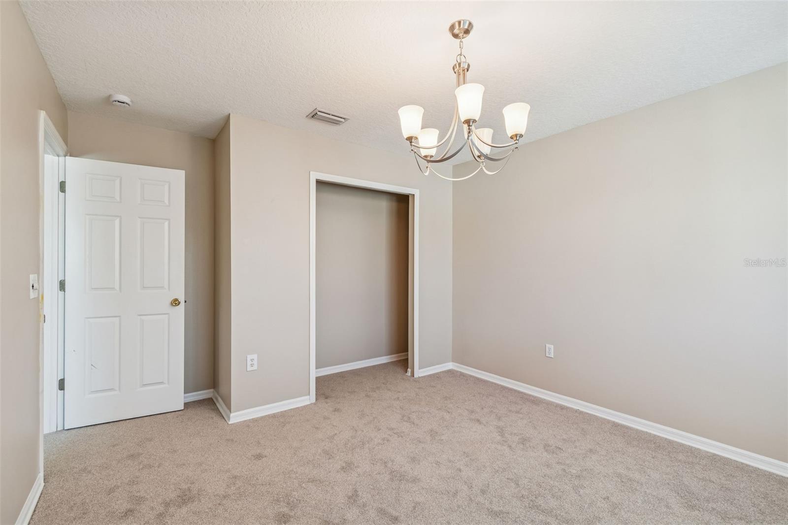 1744 MAPLELEAF BLVD