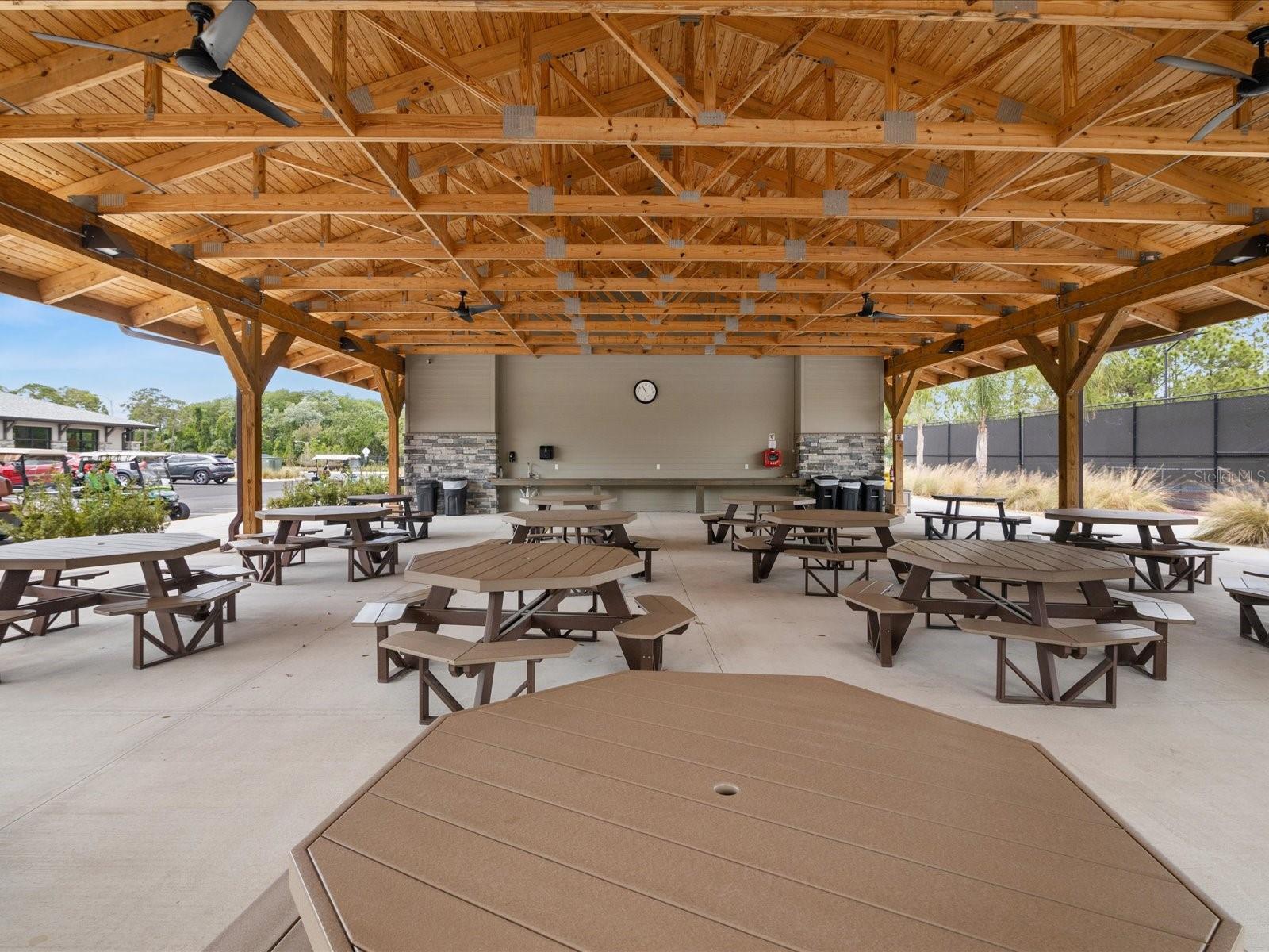 3123 QUAIL HOLLOW CT