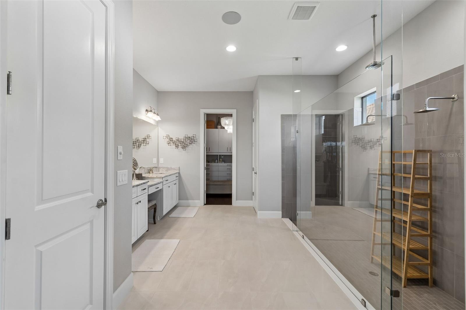 3462 FORSYTHIA DR