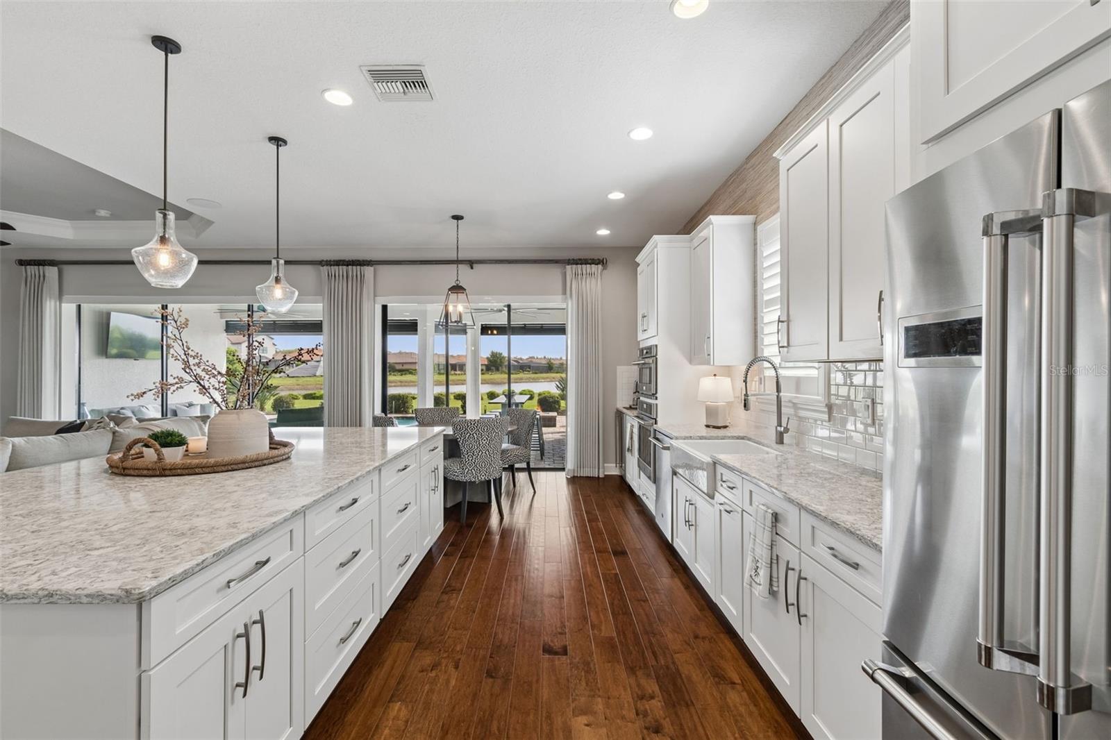 3462 FORSYTHIA DR