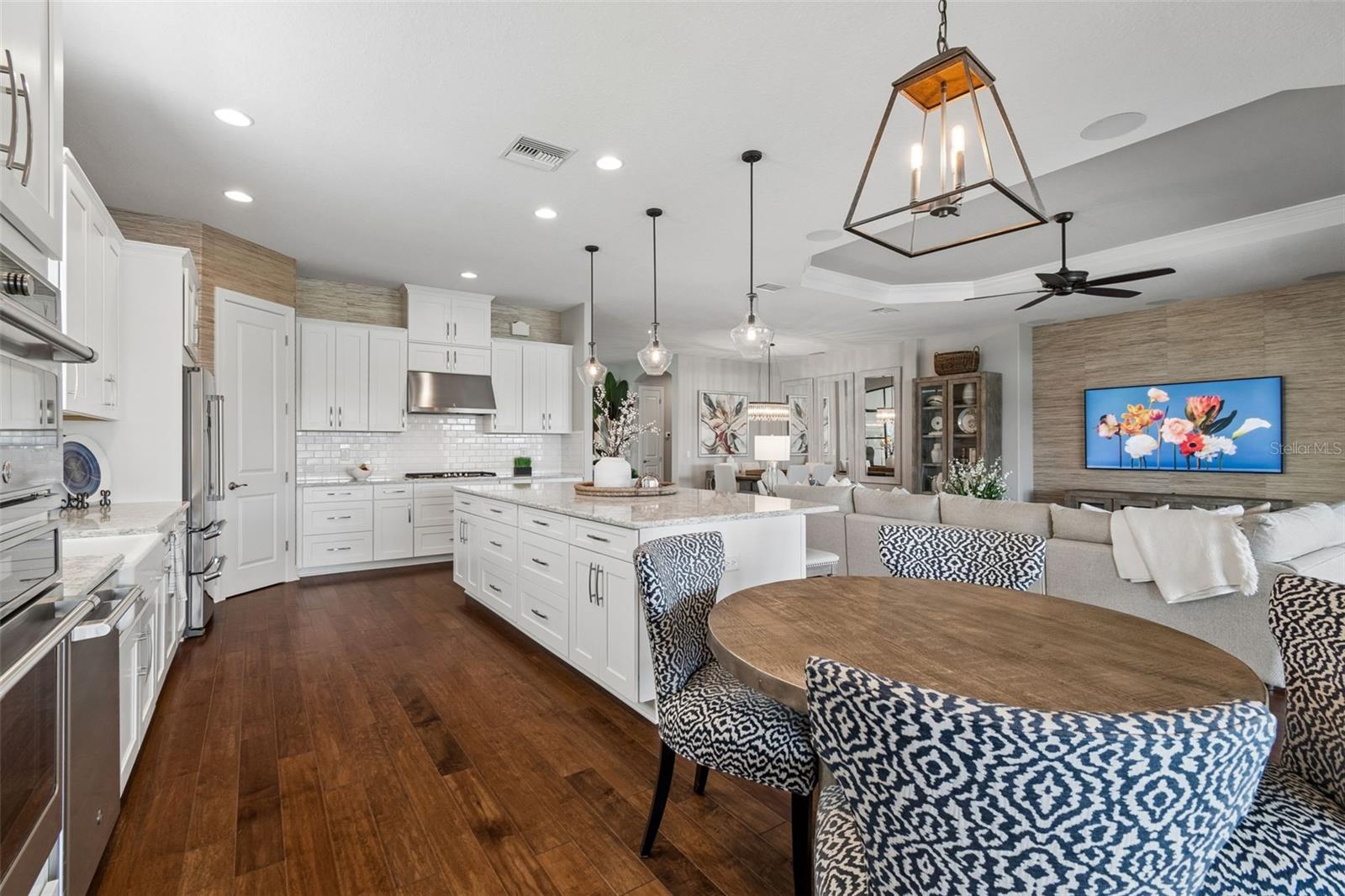 3462 FORSYTHIA DR