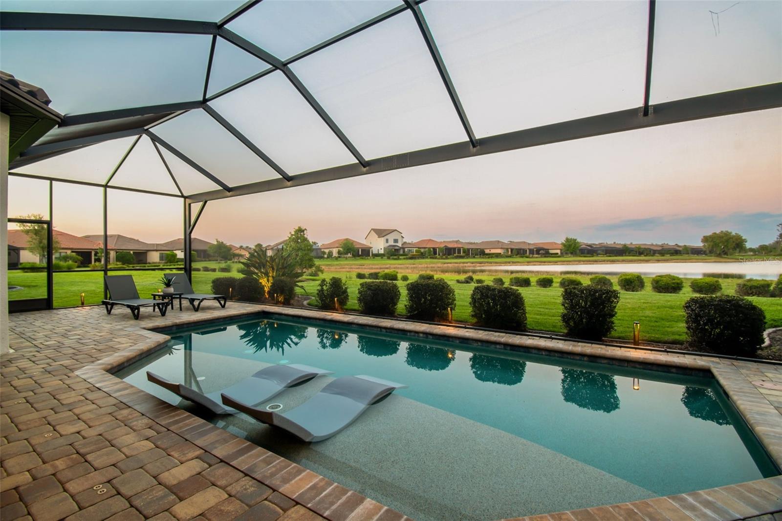 3462 FORSYTHIA DR