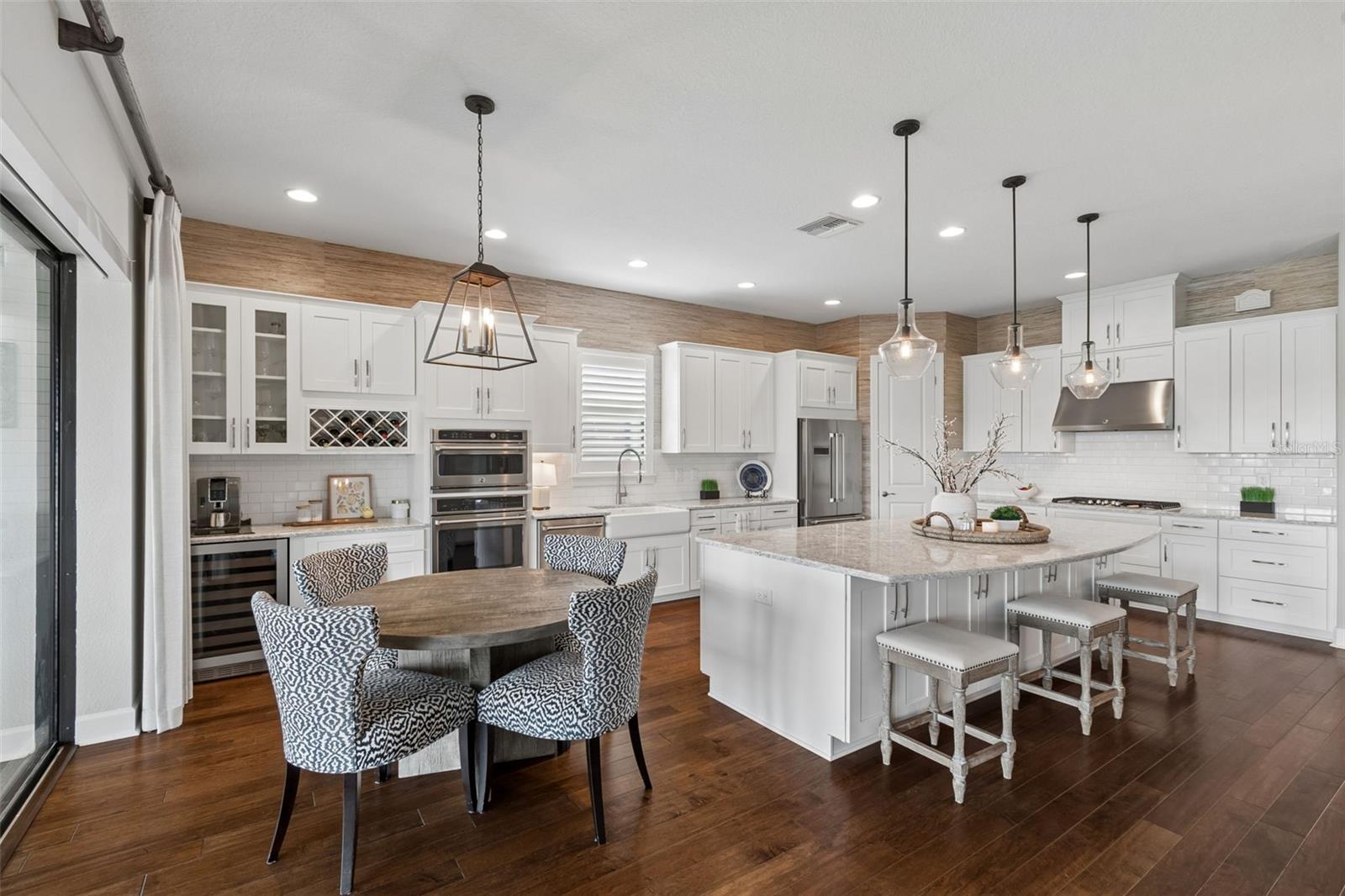 3462 FORSYTHIA DR