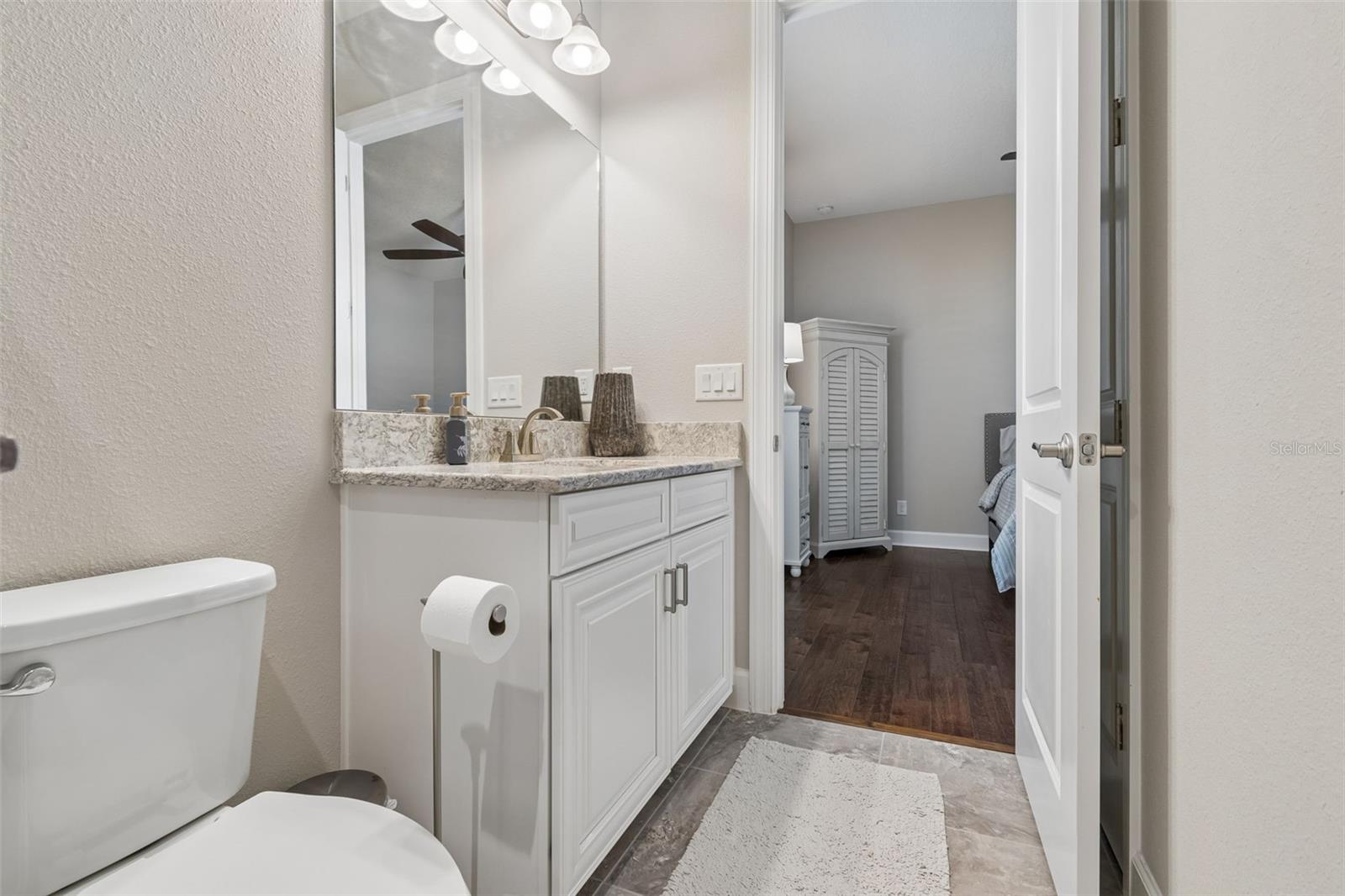 3462 FORSYTHIA DR