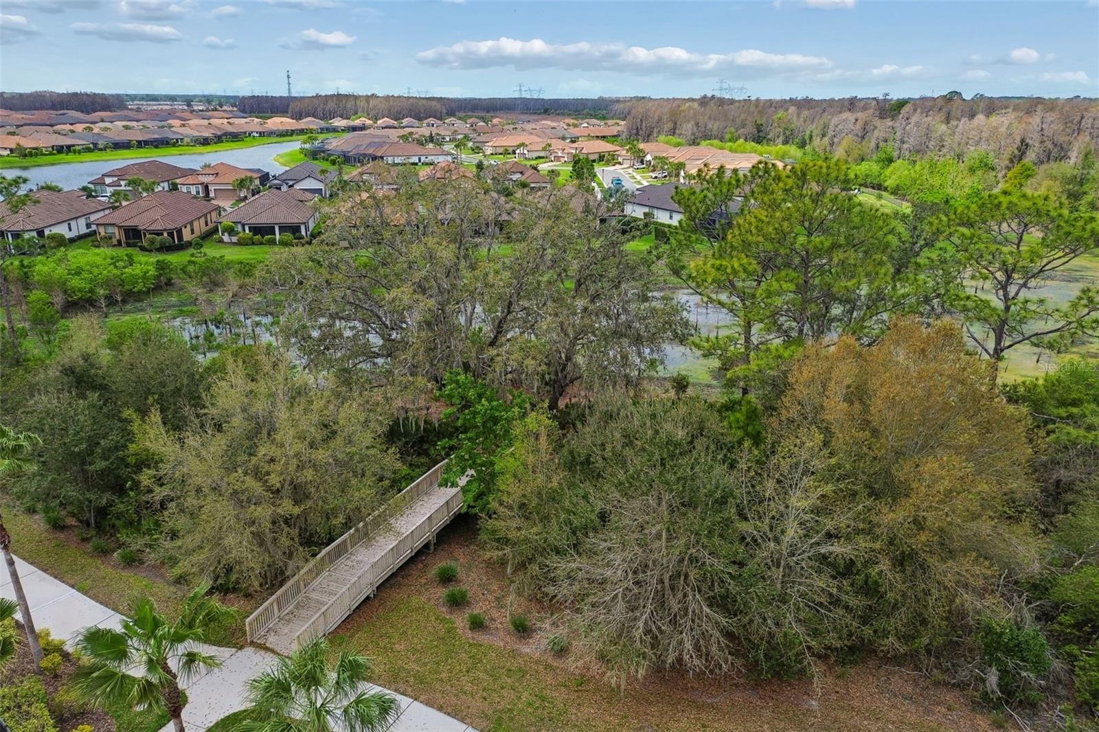 3462 FORSYTHIA DR