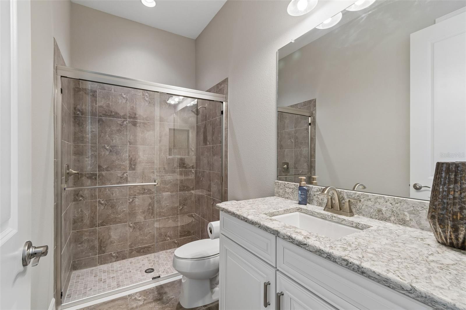 3462 FORSYTHIA DR