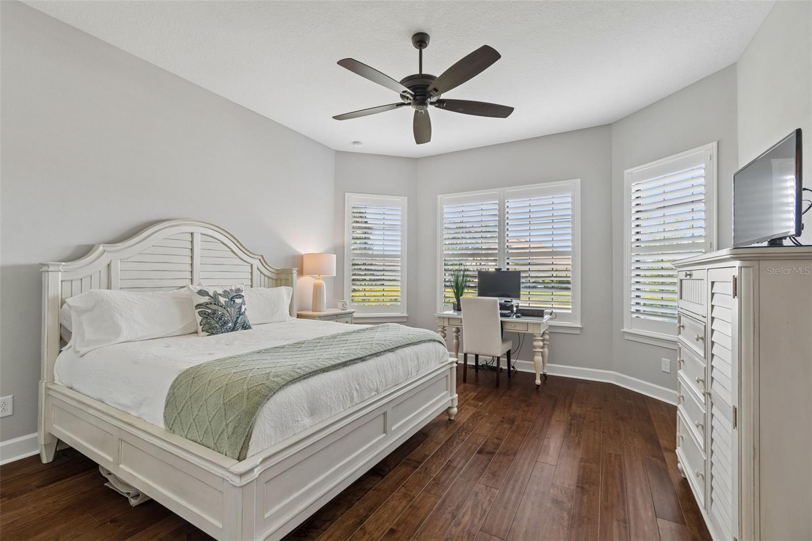3462 FORSYTHIA DR