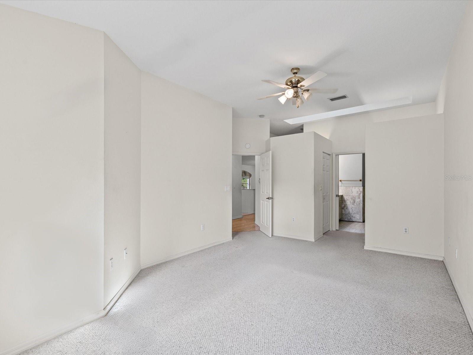 11621 HOLLY ANN DR