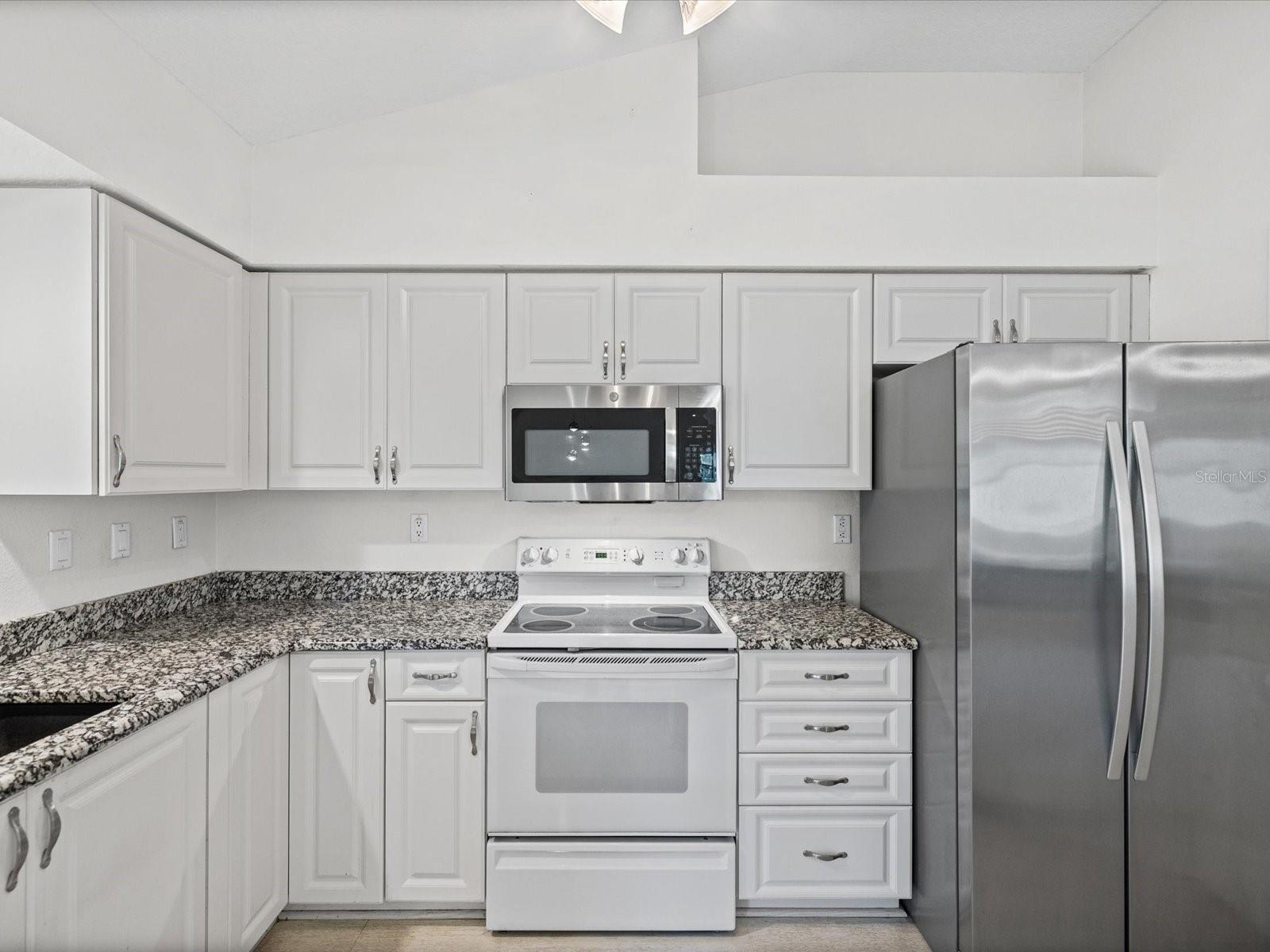 11621 HOLLY ANN DR