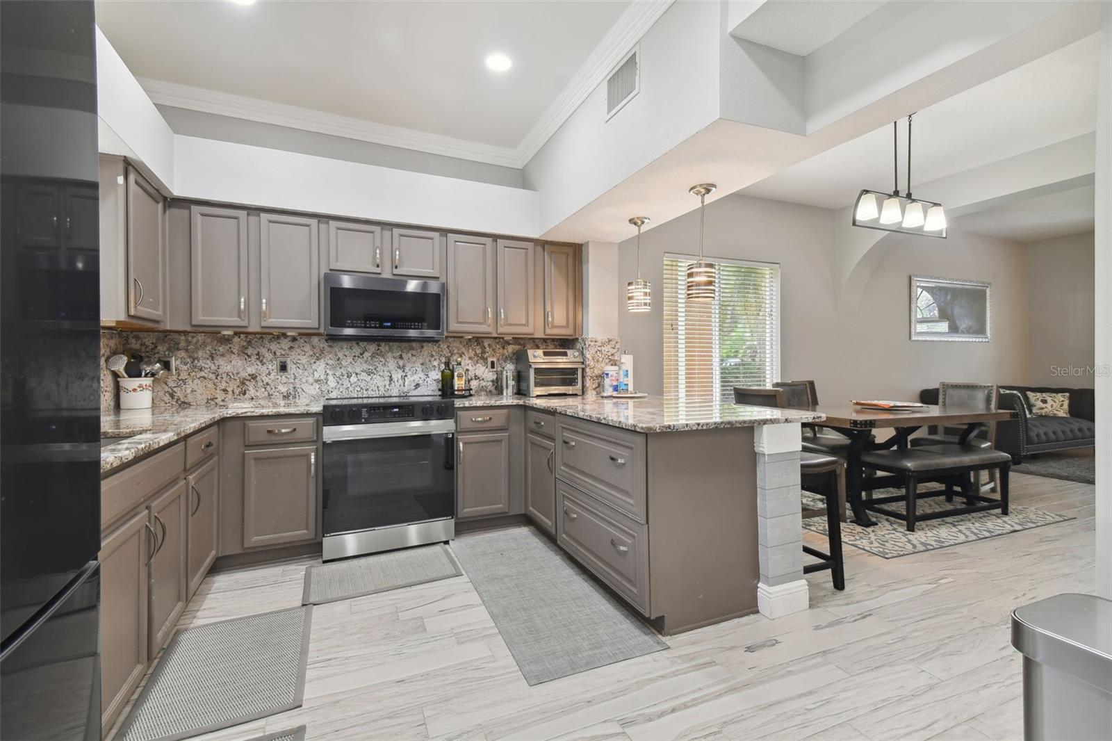 19426 SANDY SPRINGS CIR