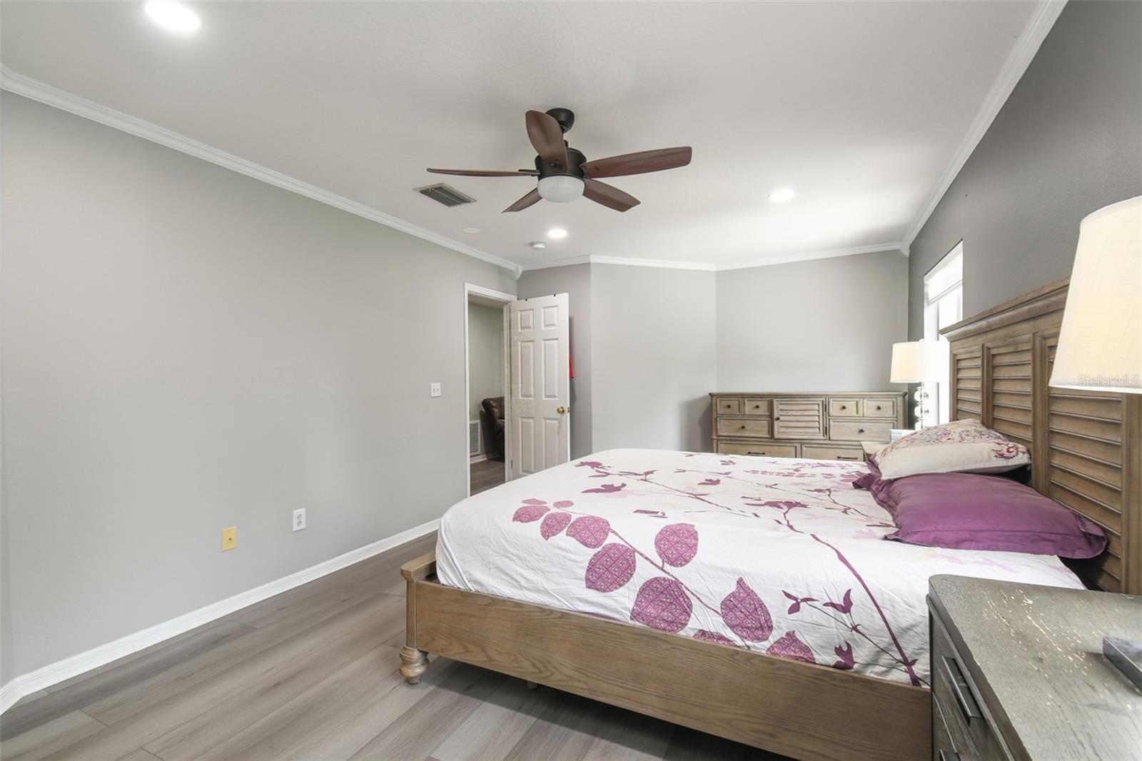 19426 SANDY SPRINGS CIR