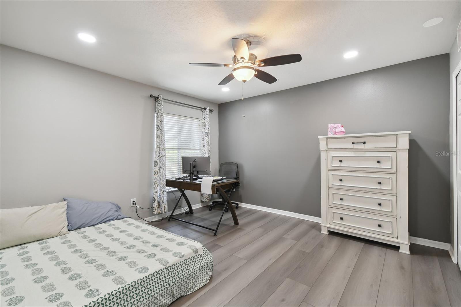 19426 SANDY SPRINGS CIR