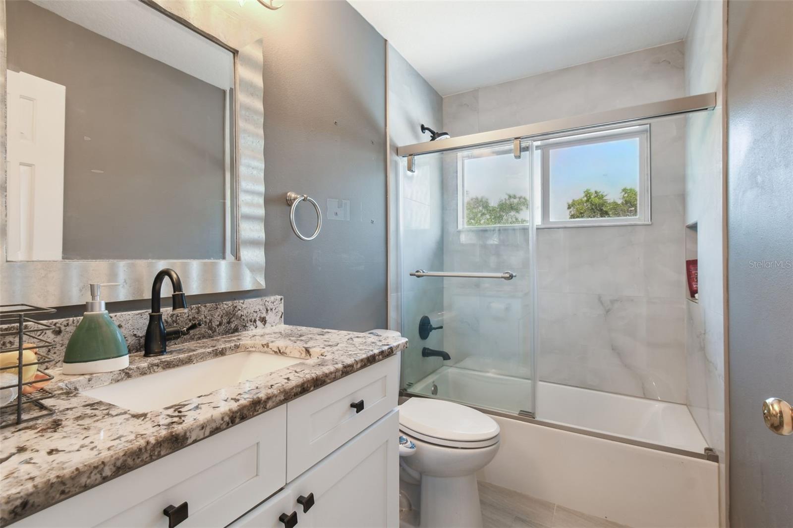 19426 SANDY SPRINGS CIR