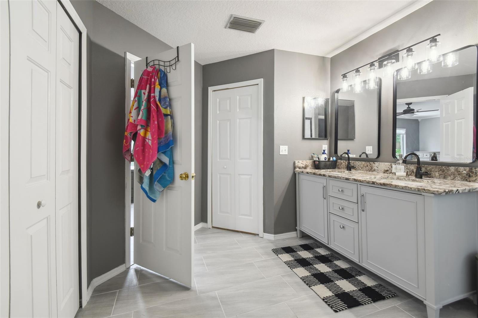 19426 SANDY SPRINGS CIR