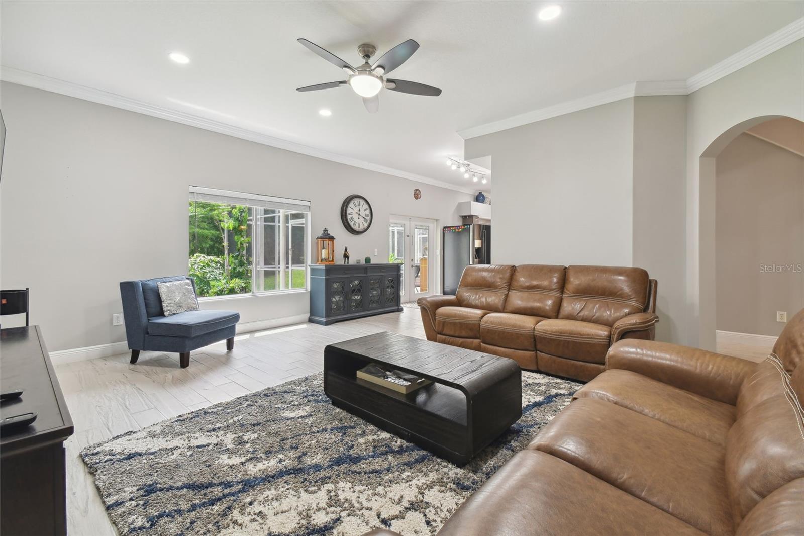 19426 SANDY SPRINGS CIR