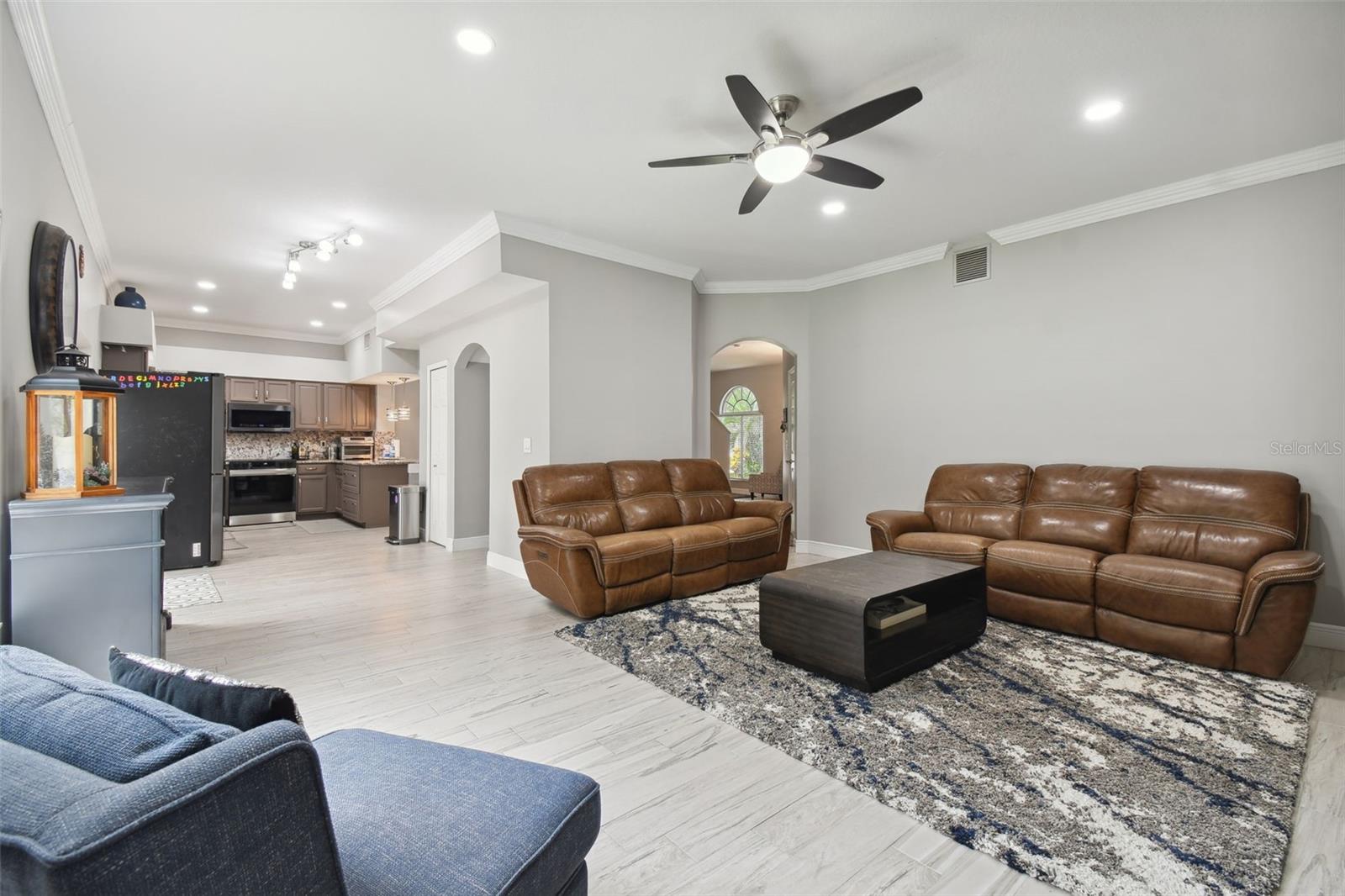 19426 SANDY SPRINGS CIR