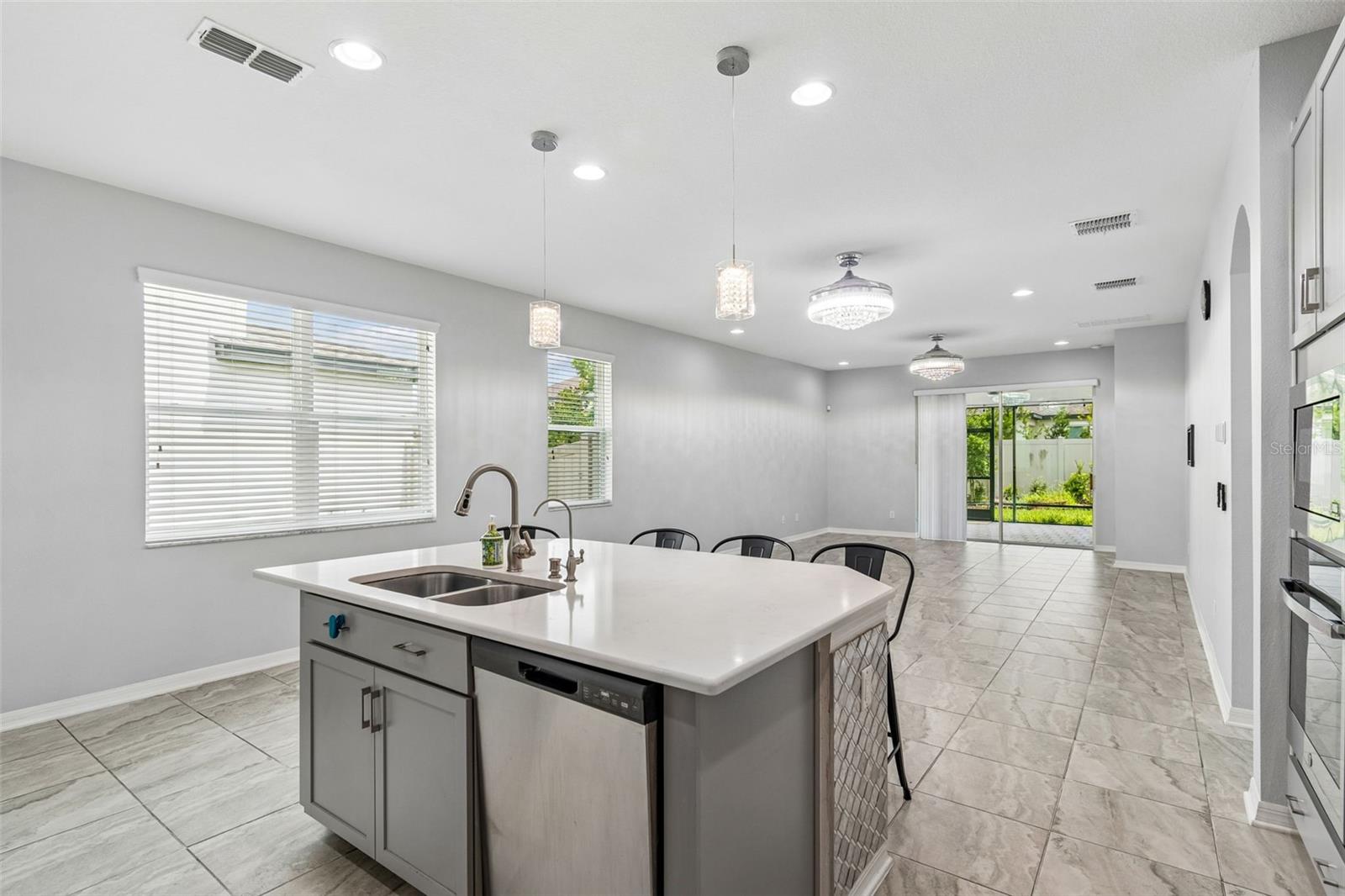 11852 GAVIN LN