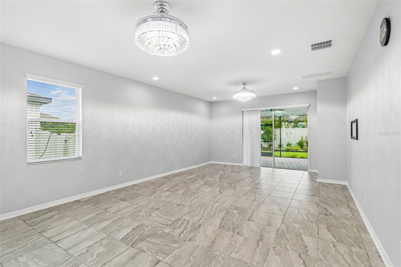 11852 GAVIN LN