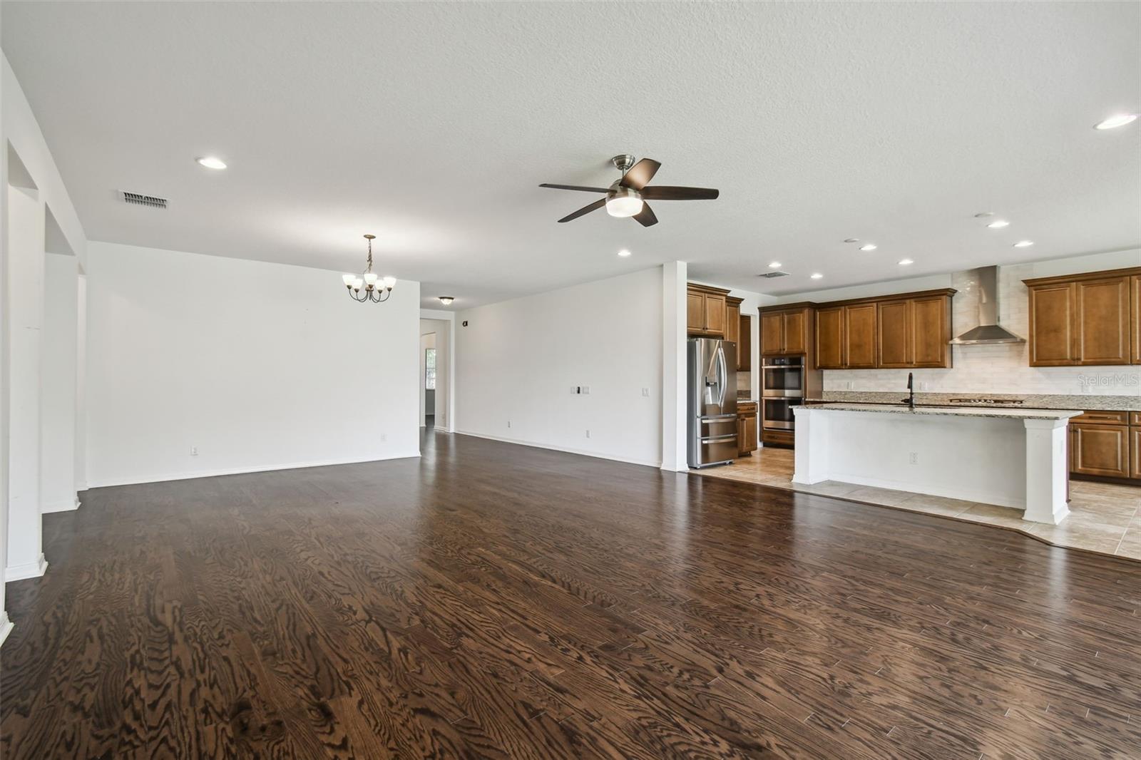 4215 TATUM LOOP