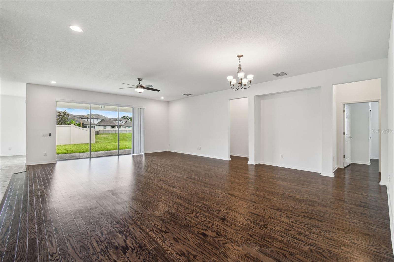 4215 TATUM LOOP