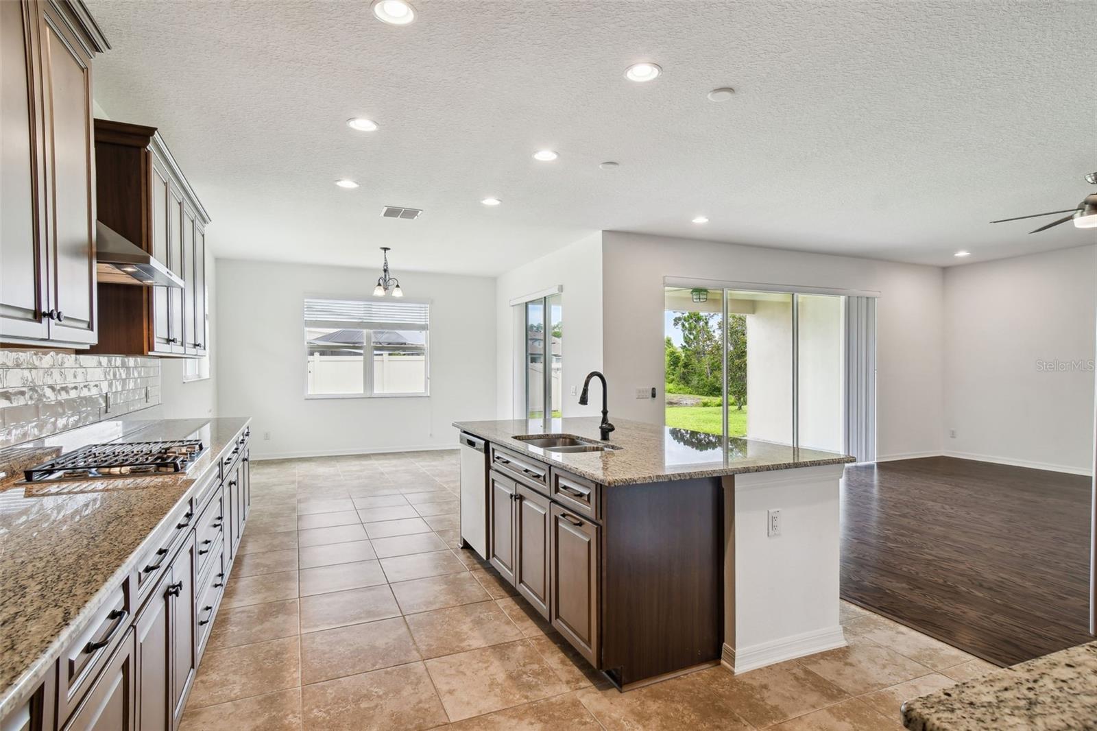 4215 TATUM LOOP