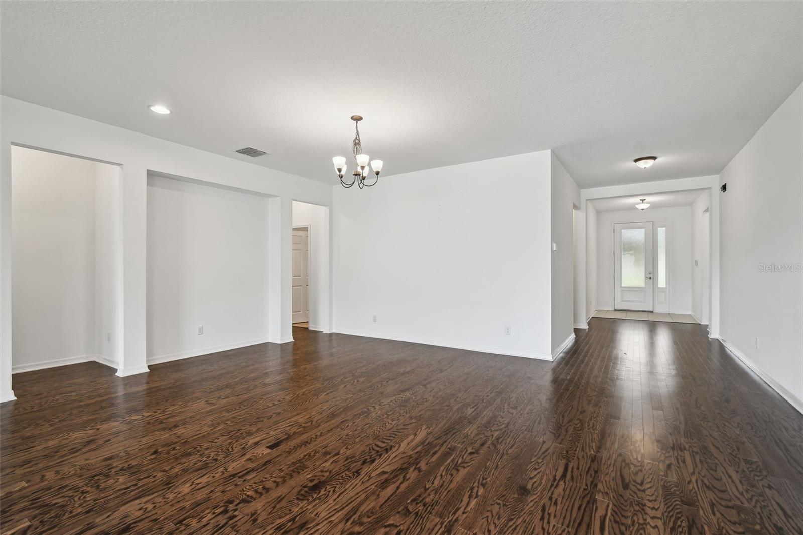 4215 TATUM LOOP