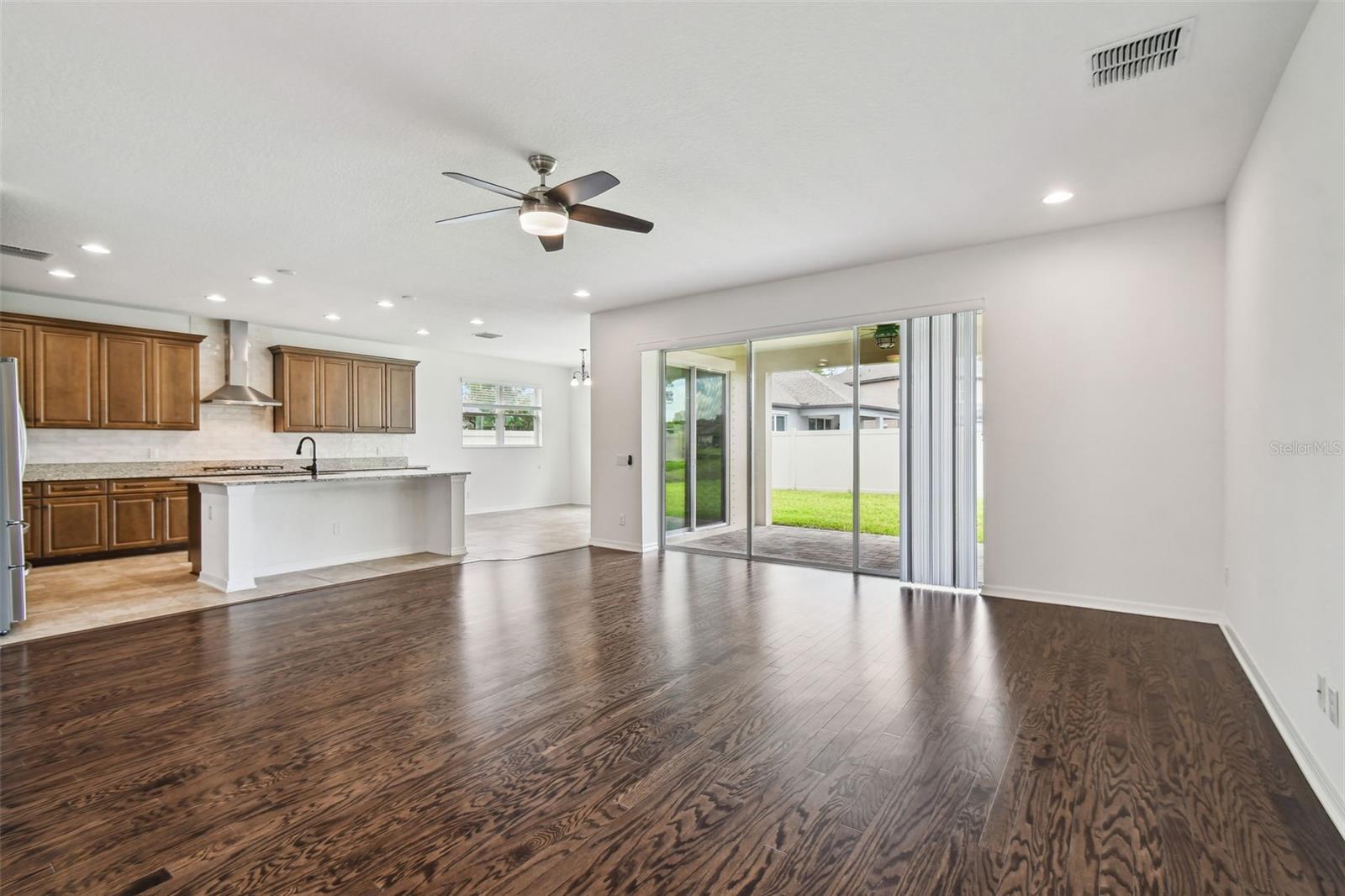4215 TATUM LOOP