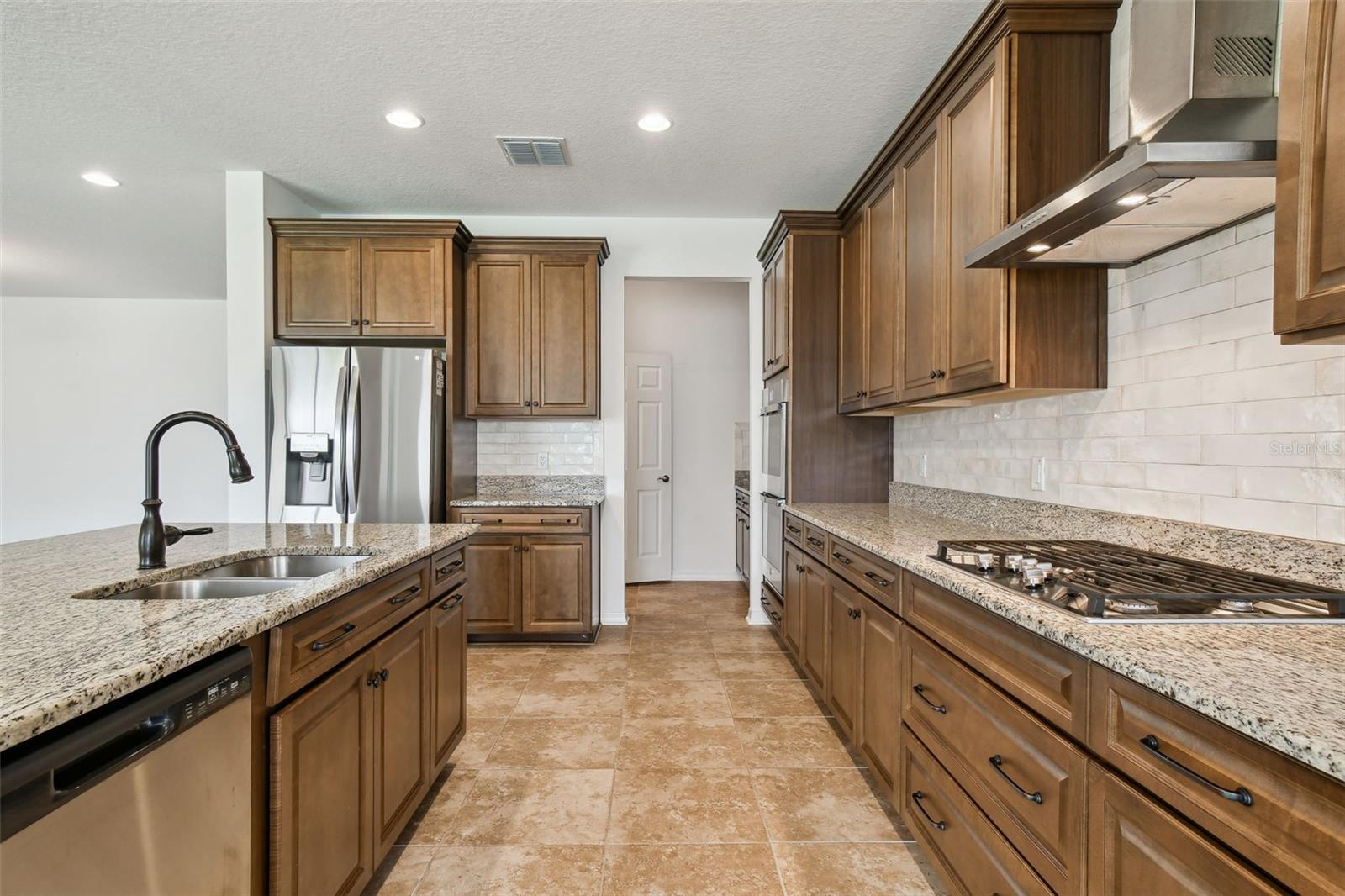 4215 TATUM LOOP