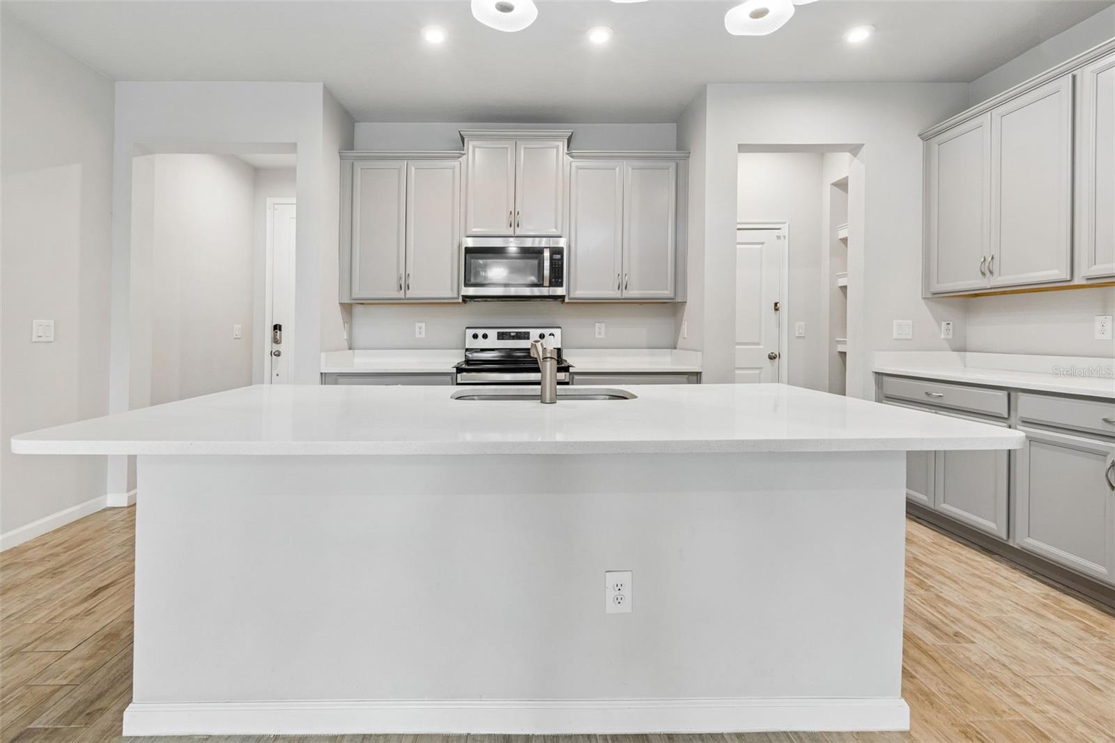 4286 CLOUD HOPPER WAY