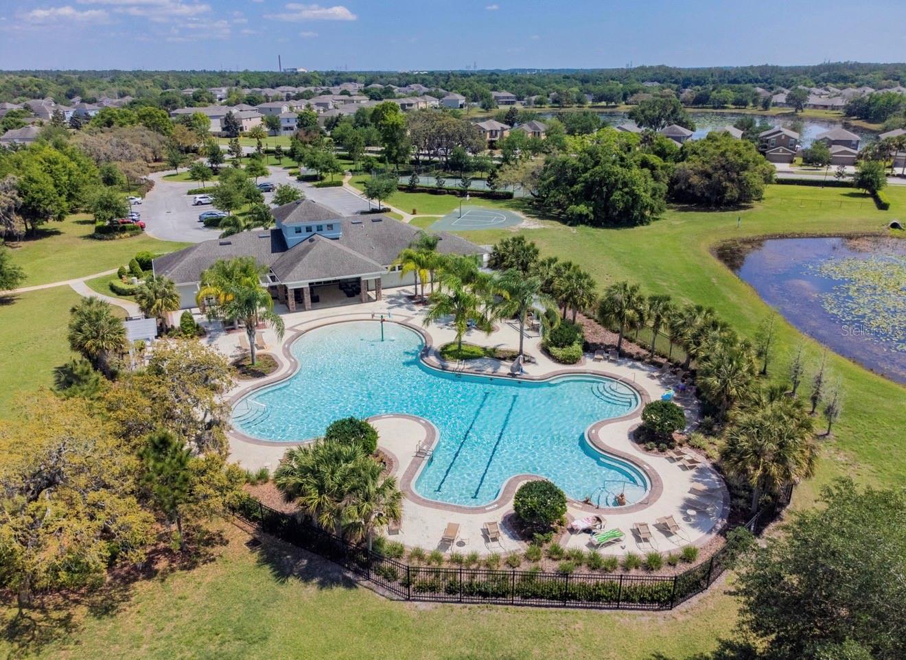 13800 CREST LAKE DR