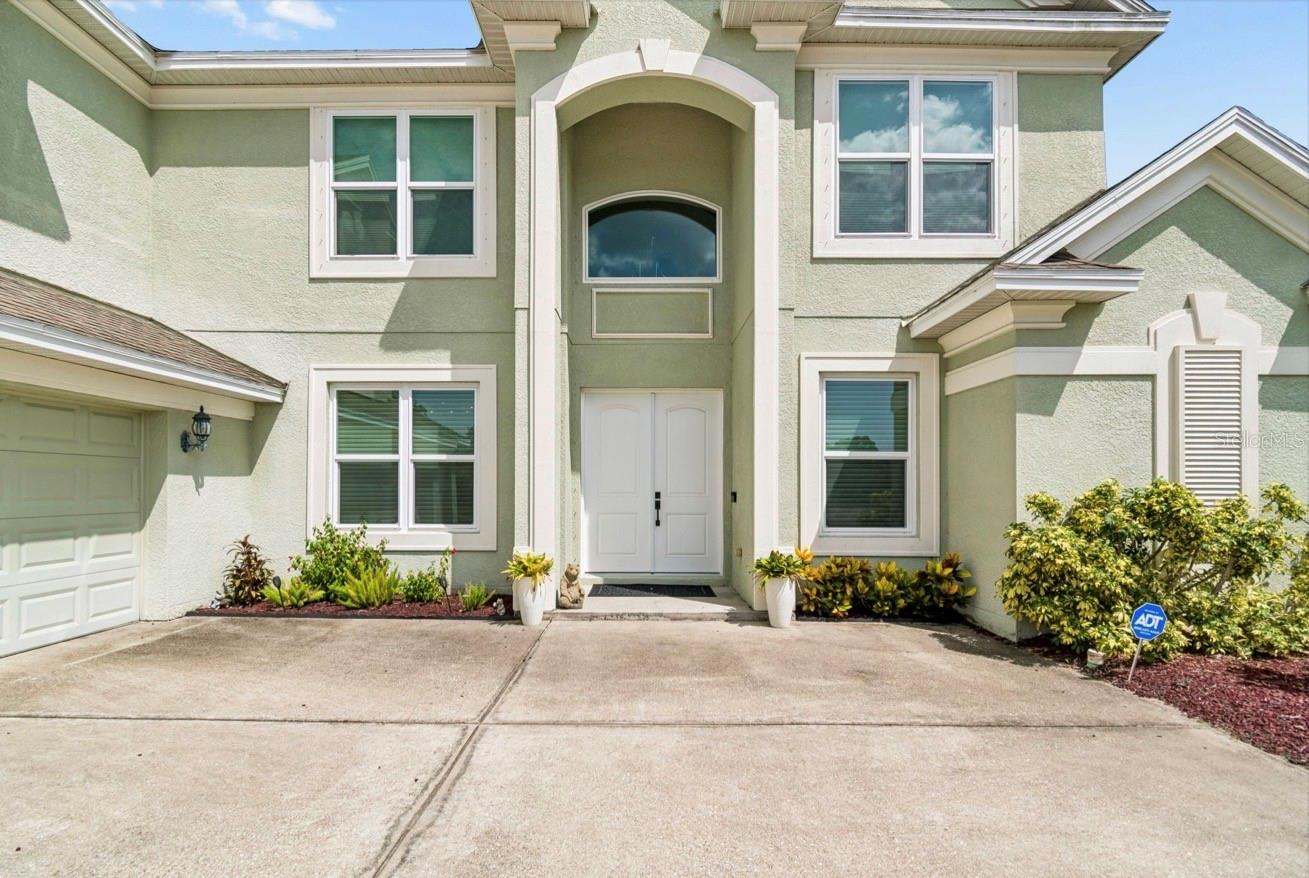 13800 CREST LAKE DR