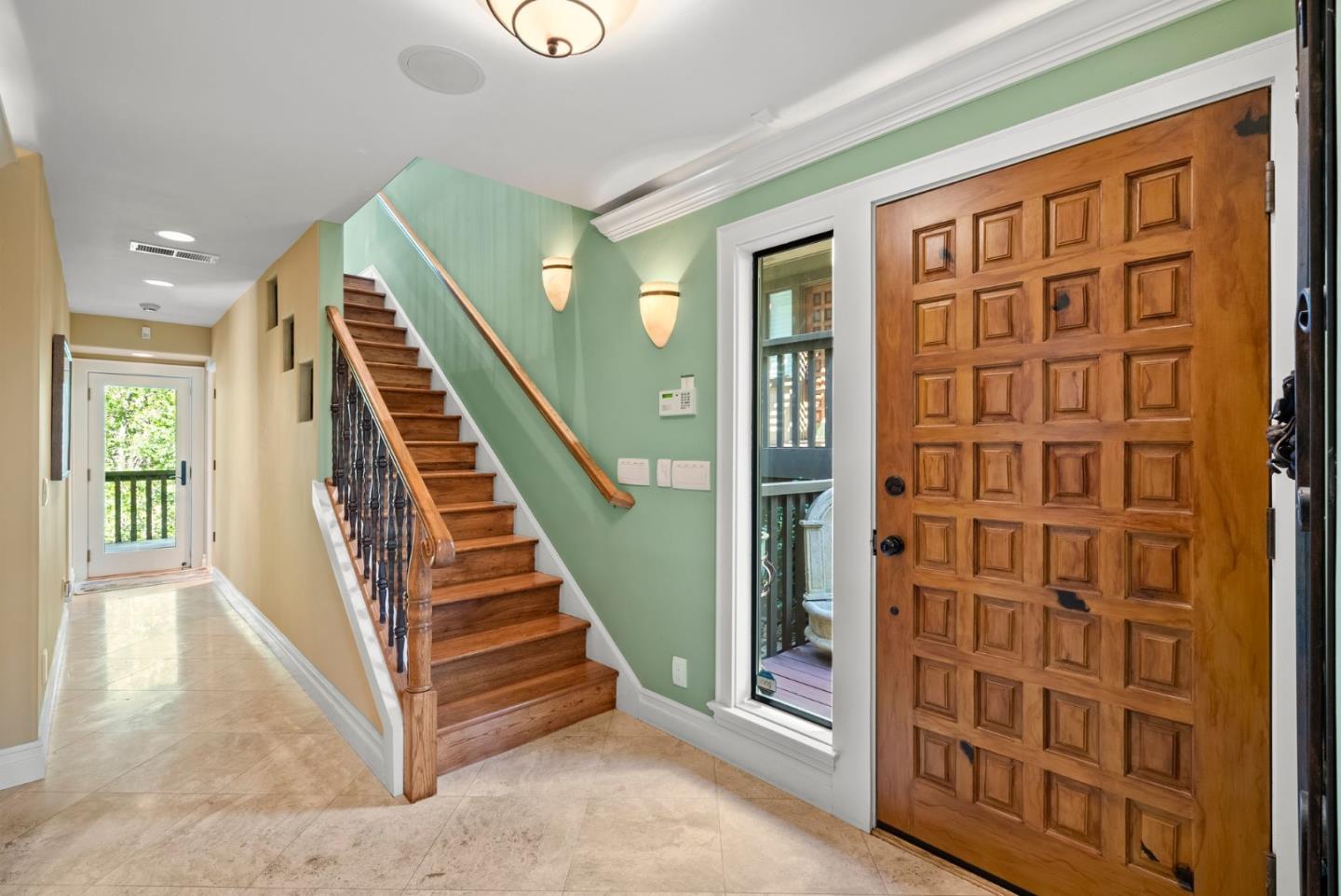 1 Bayview Avenue 9