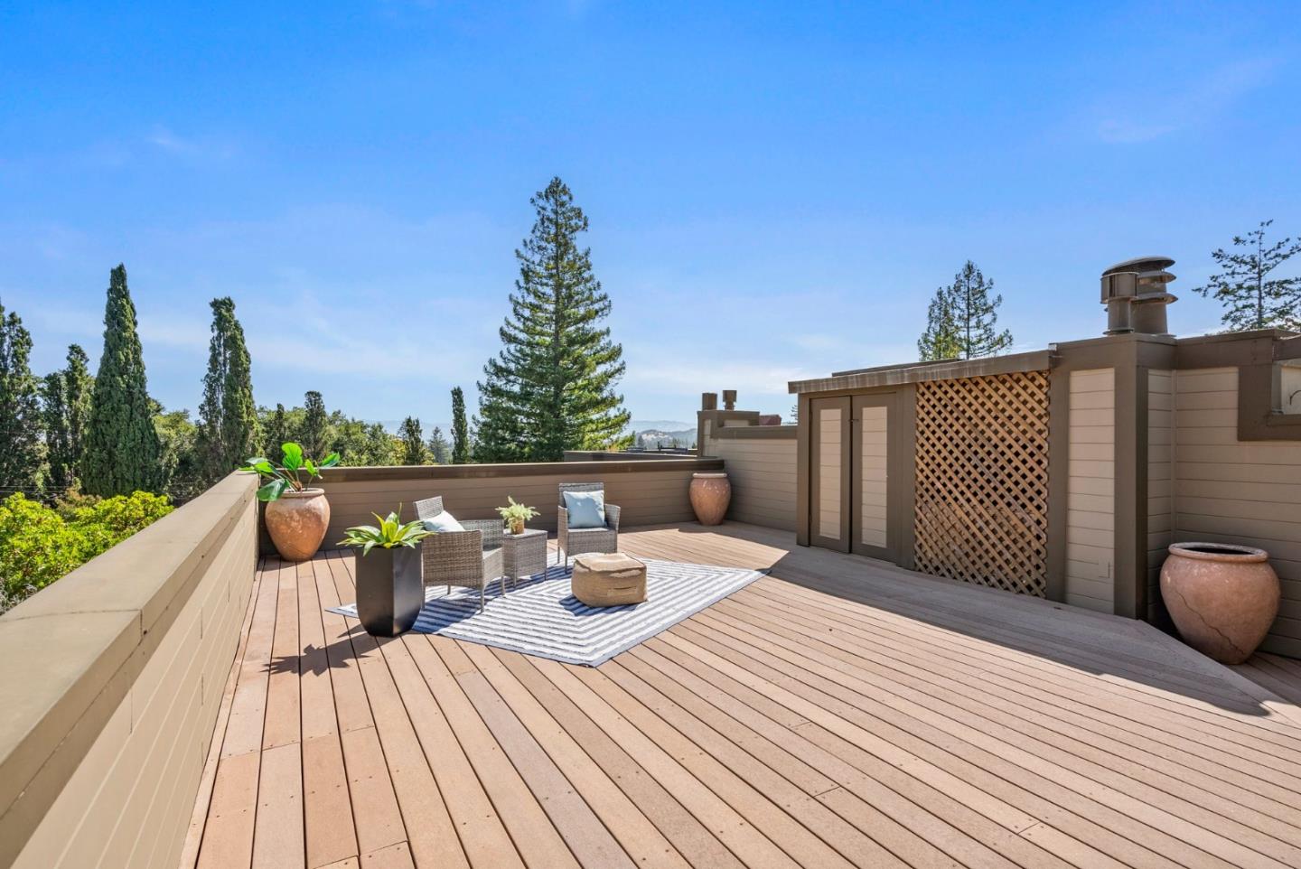 1 Bayview Avenue 9