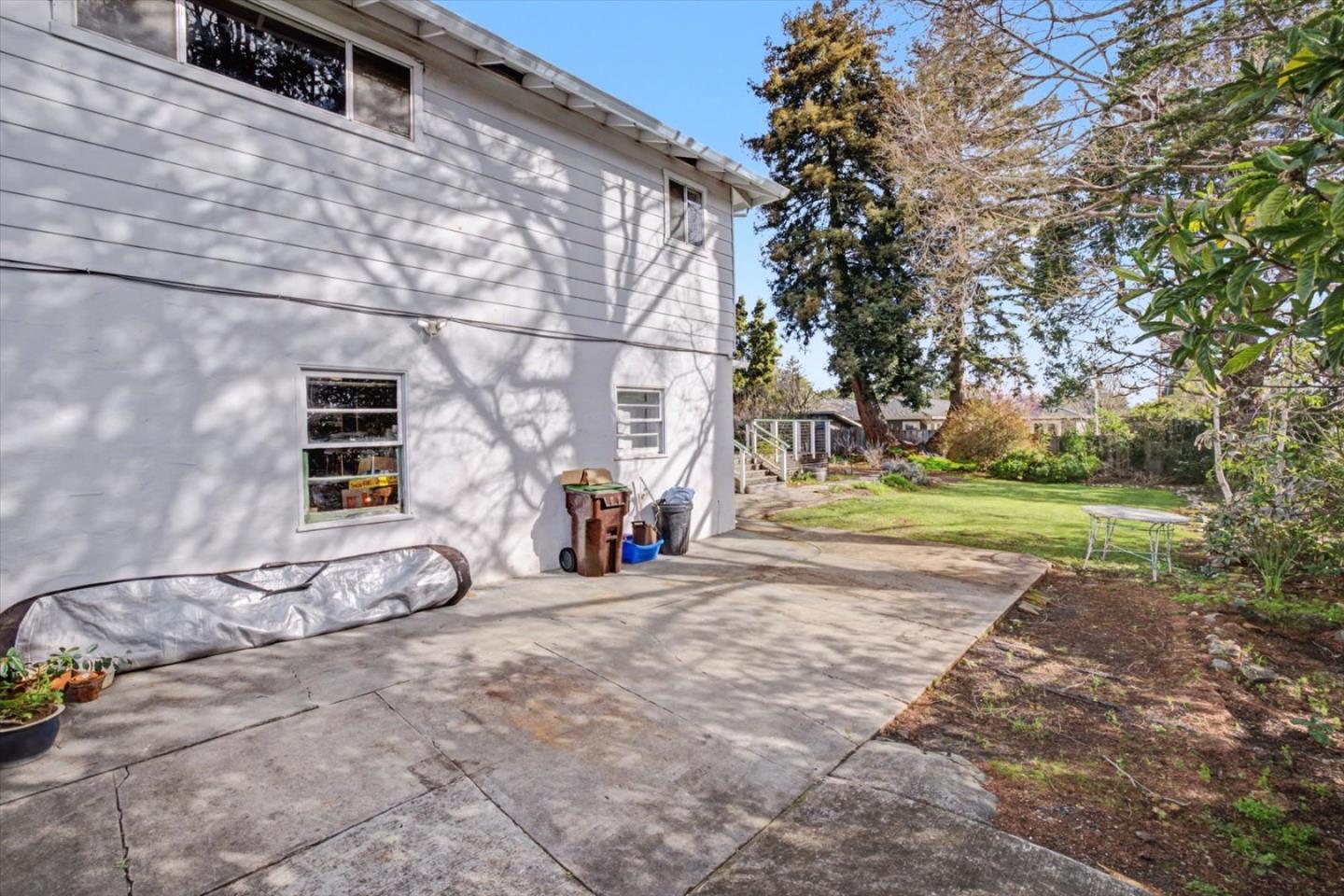416 Spring Street