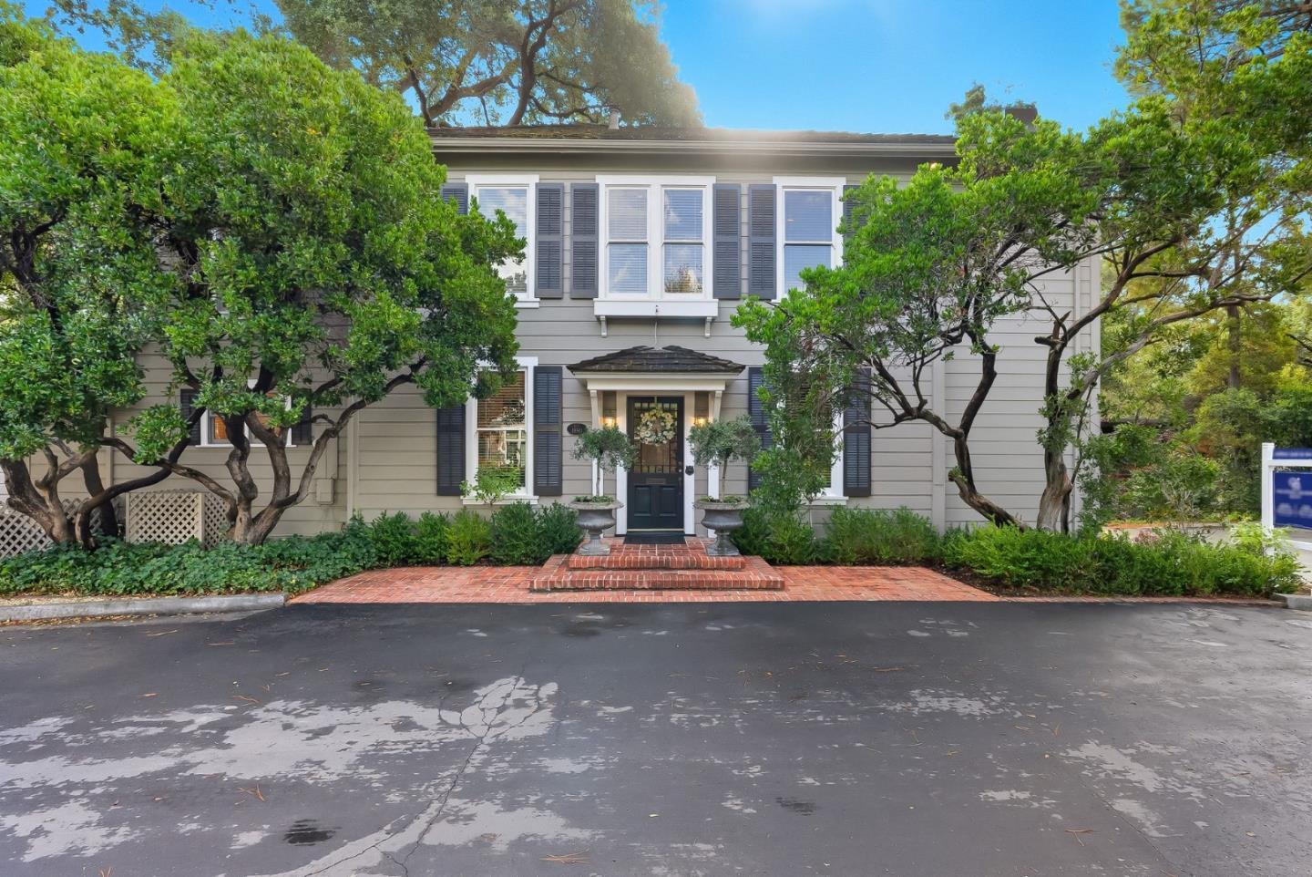 120 Oak Meadow Drive