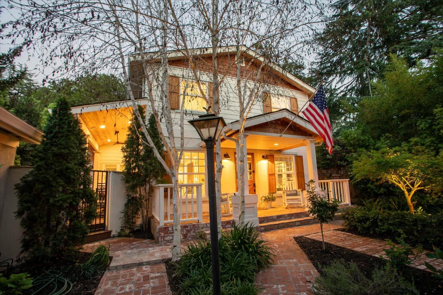 46 Pleasant Street