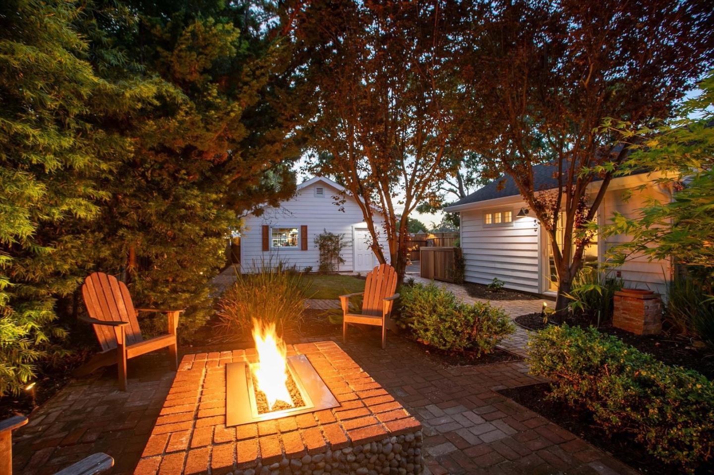 46 Pleasant Street