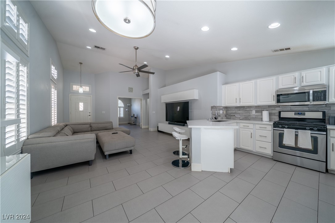 9821 Ridge Creek Place