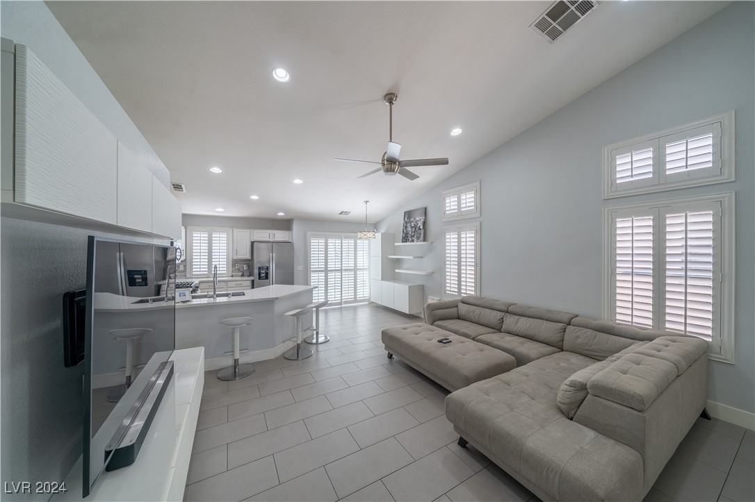 9821 Ridge Creek Place