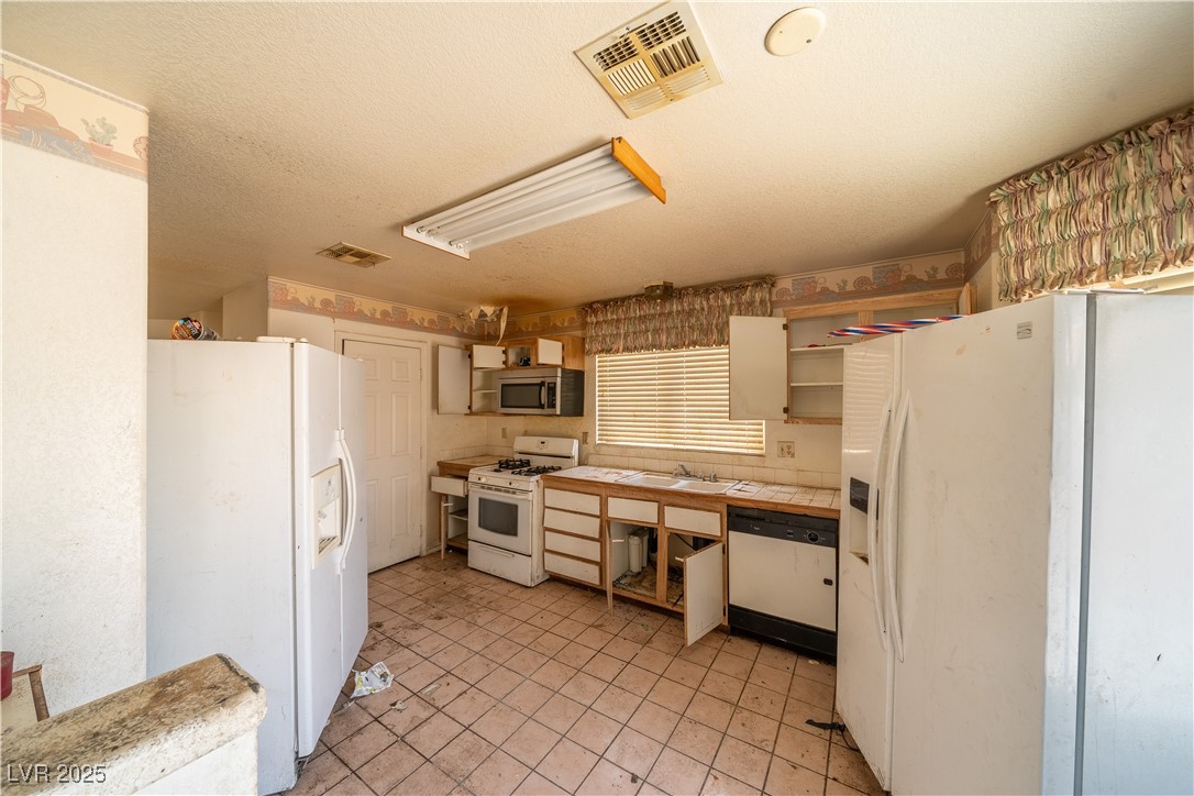 1436 Padre Bay Drive