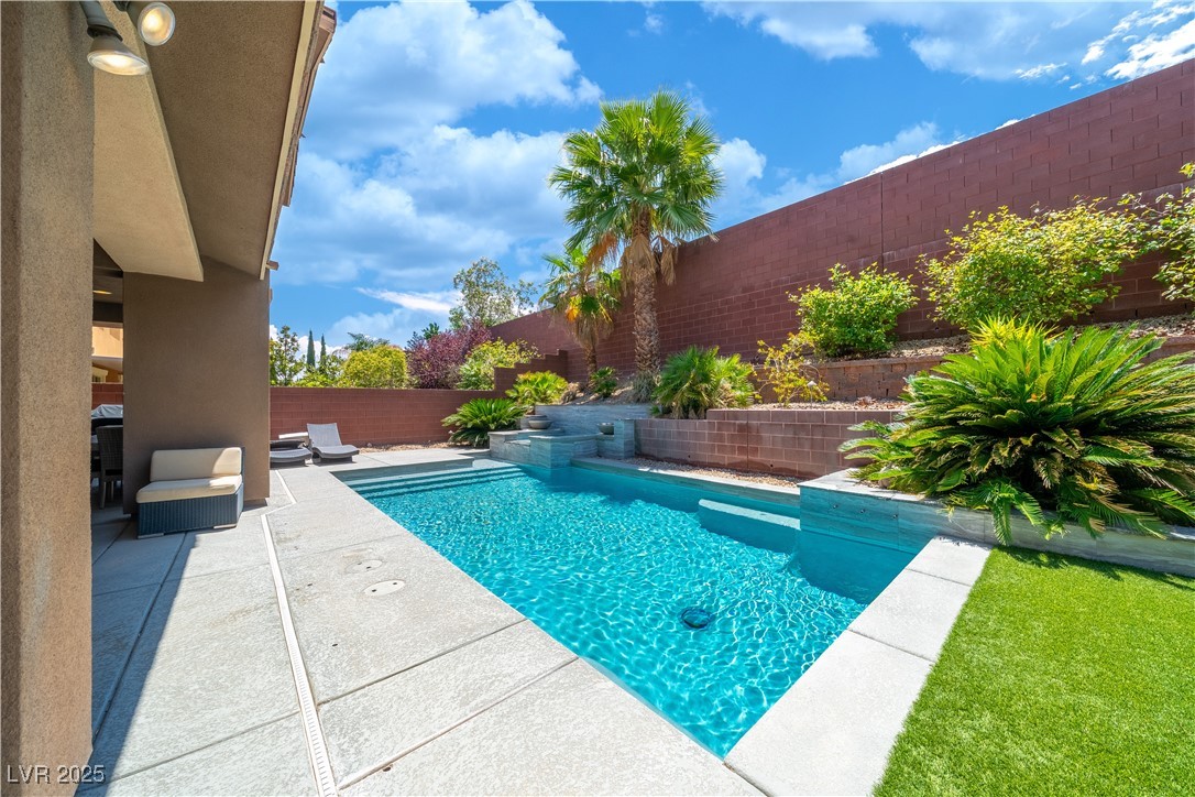 5619 Shadow Bend Drive