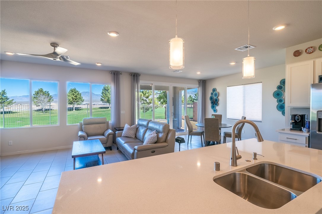 4400 East Cactus Canyon Drive