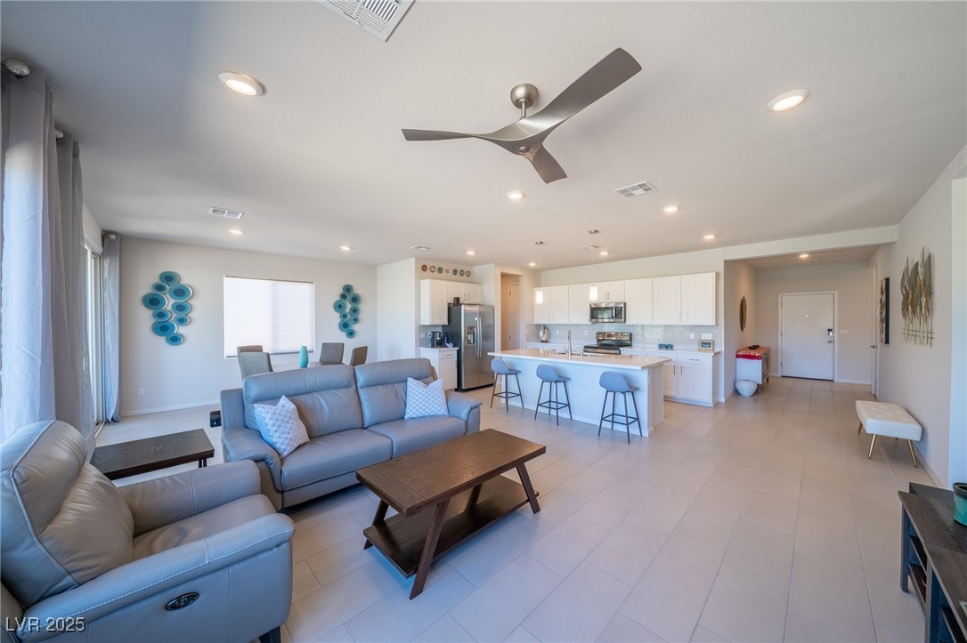 4400 East Cactus Canyon Drive