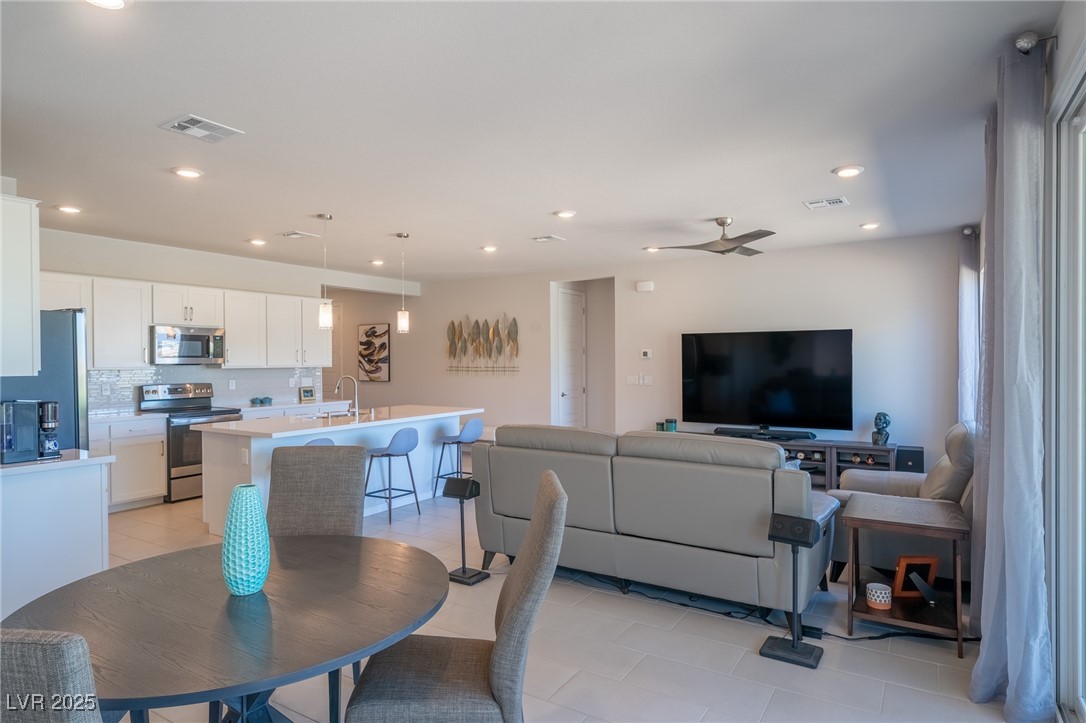 4400 East Cactus Canyon Drive