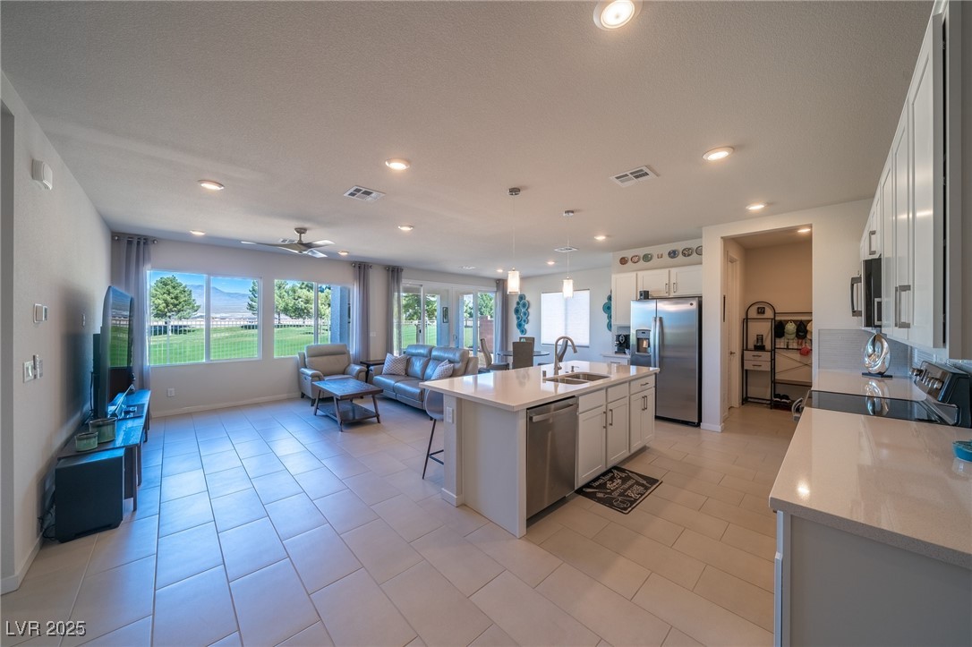 4400 East Cactus Canyon Drive