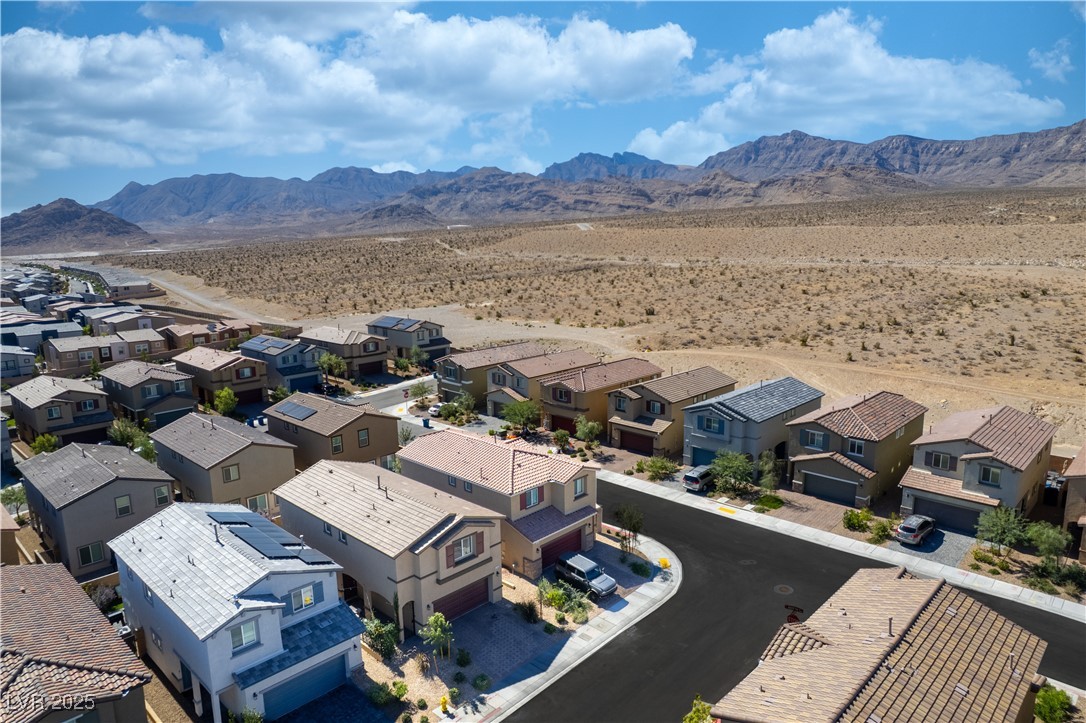 10983 Cambridge Lakes Avenue