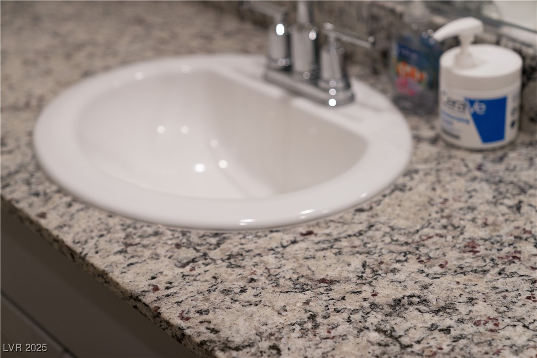 10983 Cambridge Lakes Avenue