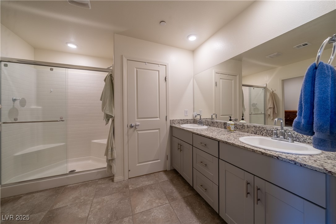 10983 Cambridge Lakes Avenue