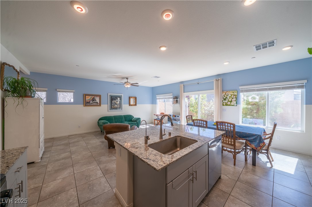 10983 Cambridge Lakes Avenue